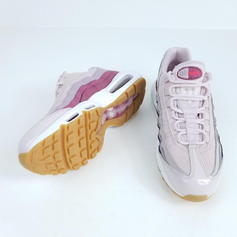 NIKE Air Max 95 OG Womens Shoes - Picture 4 of 8